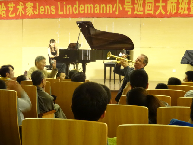 腾博官网小号表演艺术家Jens Lindemann（彦斯·林德曼）荣获加拿大勋章