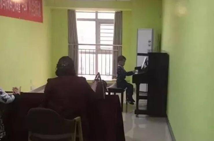 音符承载梦想，旋律奏响希望|：劁鸷邮械谌焯诓┕偻智僖帐踔芡昝缆淠