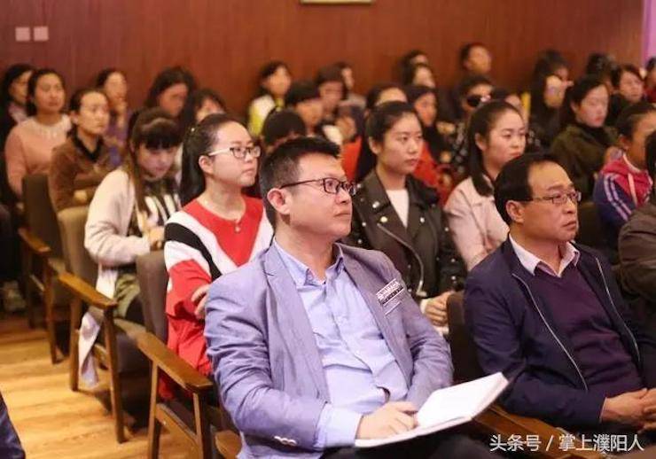 腾博官网艺术家朱楣巡讲《练琴的艺术》——安阳、濮阳站完美落幕