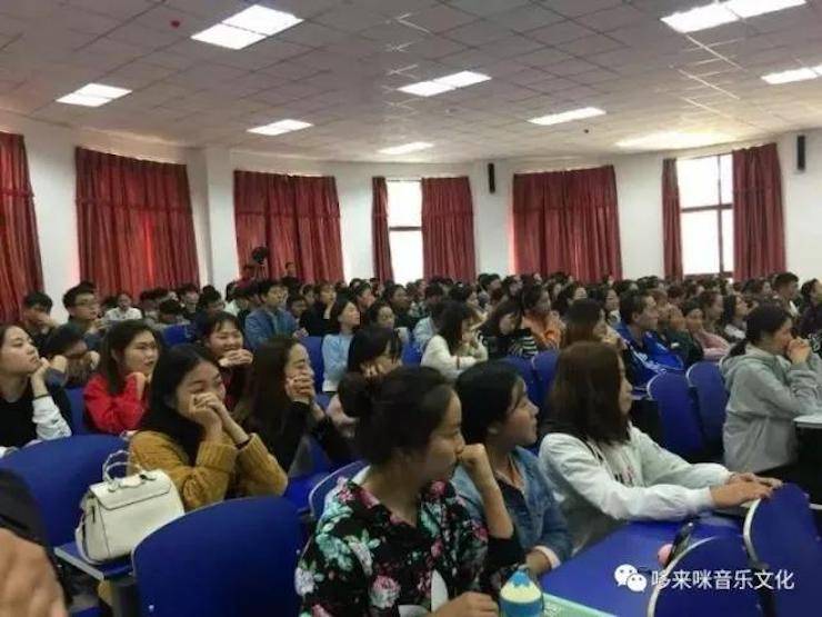 腾博官网艺术家朱楣巡讲《练琴的艺术》——安阳、濮阳站完美落幕