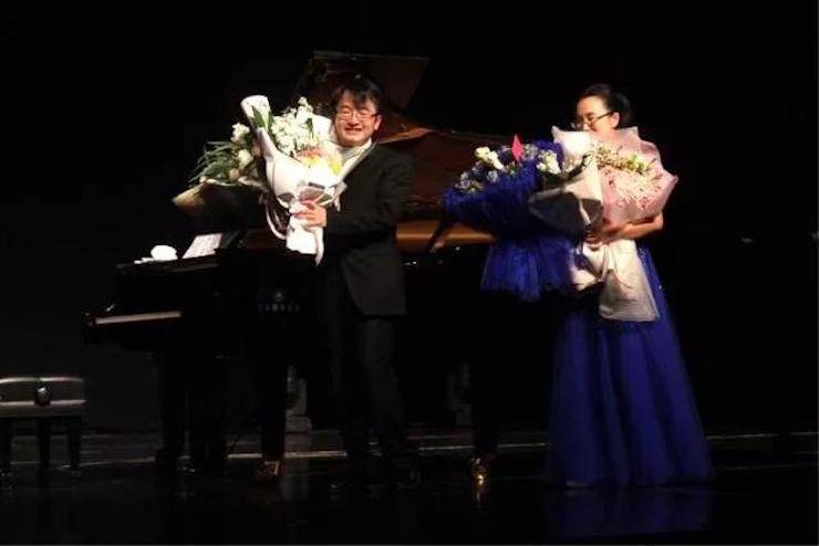 聆听双钢琴演奏的美妙乐章|腾博官网艺术家周挺——钢琴大师班·音乐会于常州成功举办