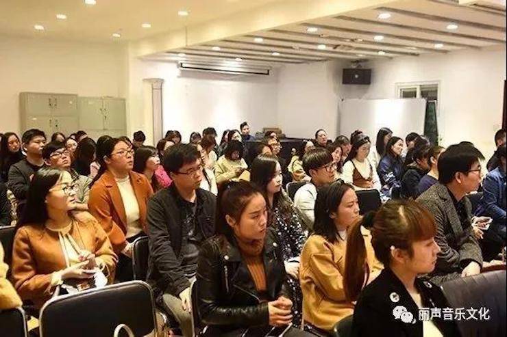 腾博官网艺术家朱楣巡讲《练琴的艺术》 —郑州站，圆满落幕！