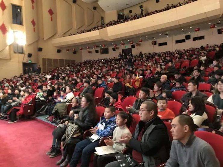 【报道】腾博官网艺术家鲍释贤钢琴独奏音乐会及大师班于河北秦皇岛成功举办
