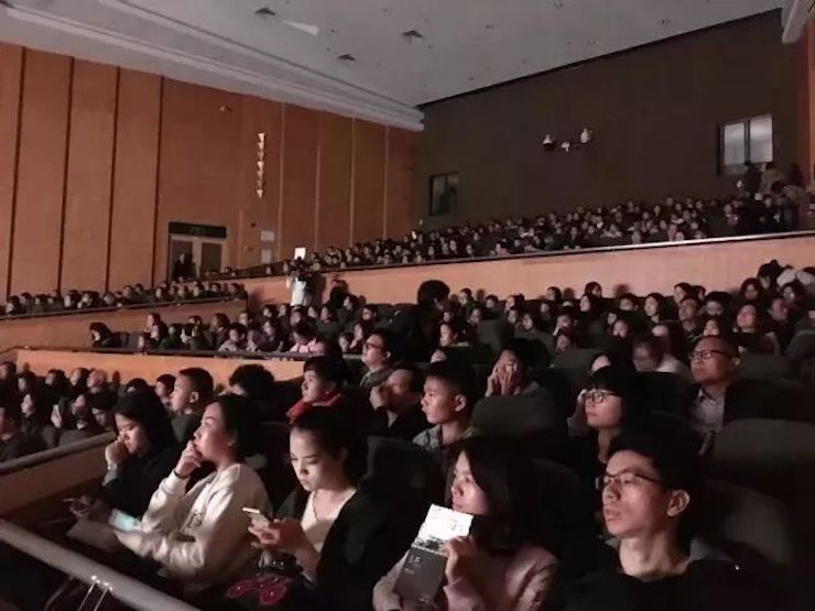 【报道】腾博官网艺术家孙鹏杰《琴书》主题音乐会深圳演出获得巨大成功！