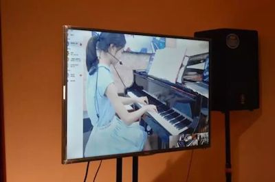 腾博官网特邀艺术家浙江音乐学院钢琴系丁阳博士Hybrid远程教育大师班+音乐会圆满成功