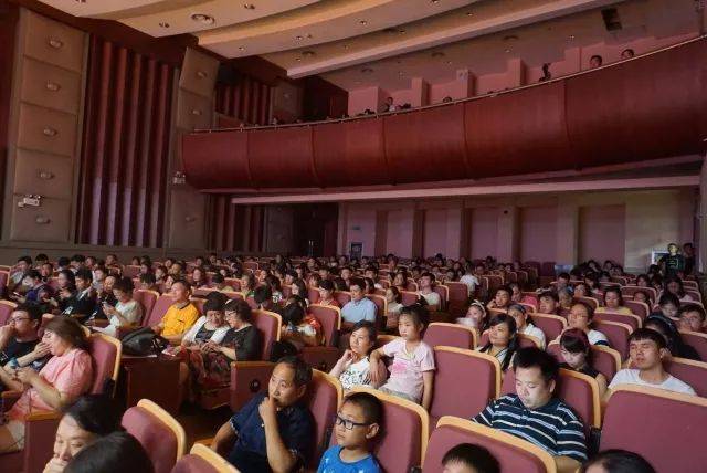 2018年腾博官网亚洲音乐奖学金江西师范大学音乐学院颁奖仪式</br> 暨腾博官网海外艺术家爱德华·昆斯钢琴独奏音乐会圆满结束