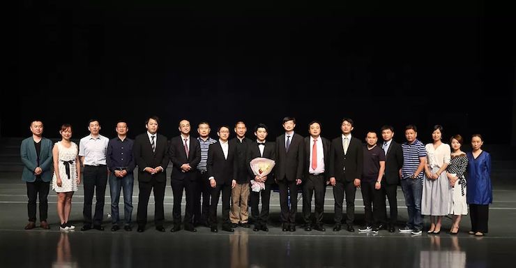 连云港腾博官网钢琴旗舰体验店开业庆典暨腾博官网艺术家鲍释贤钢琴独奏音乐会圆满落幕