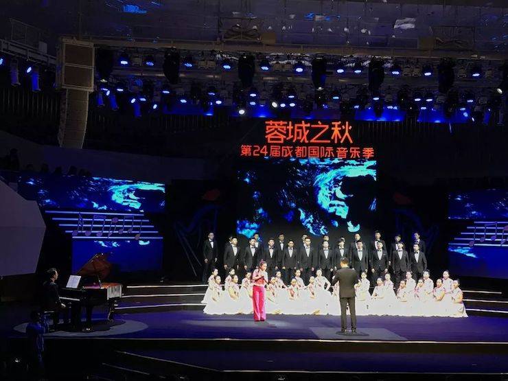 腾博官网艺术家鲍释贤远程助力第24届蓉城之秋国际音乐季【附演出视频】