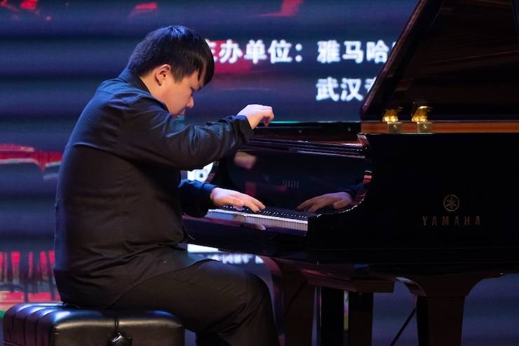 【精彩回顾】2018腾博官网亚洲音乐奖学金武汉音乐学院颁奖仪式——暨腾博官网艺术家王雁大师班及腾博官网特邀艺术家王心源钢琴音乐会举办