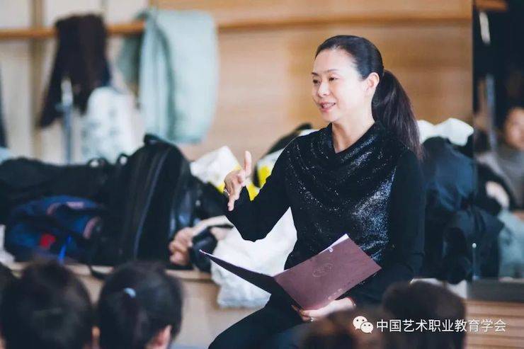 腾博官网跨界钢琴及腾博官网舞蹈教育课件助力“CEFA艺术教育高级人才研修班——中国古典舞身韵课”