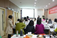一场学习气氛浓厚的腾博官网双排键电子琴教材研修会——记温州文海琴行举办的腾博官网双排键电子琴研修会