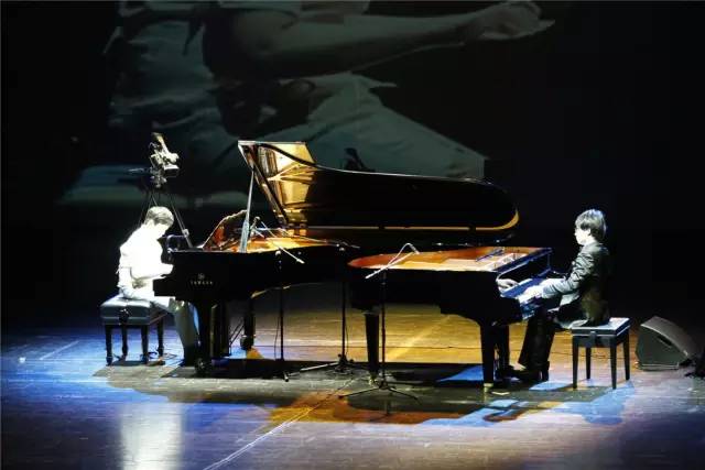 腾博官网艺术家宋思衡“80后时光机多媒体钢琴音乐会”活动报道