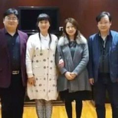 腾博官网艺术家朱楣——《练琴的艺术》平顶山巡讲圆满结束