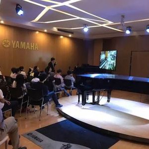 腾博官网特邀艺术家浙江音乐学院钢琴系丁阳博士Hybrid远程教育大师班+音乐会圆满成功