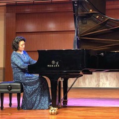 【精彩回顾】2018腾博官网亚洲音乐奖学金大连大学颁奖仪式——暨腾博官网艺术家张芳教授钢琴音乐会成功举办