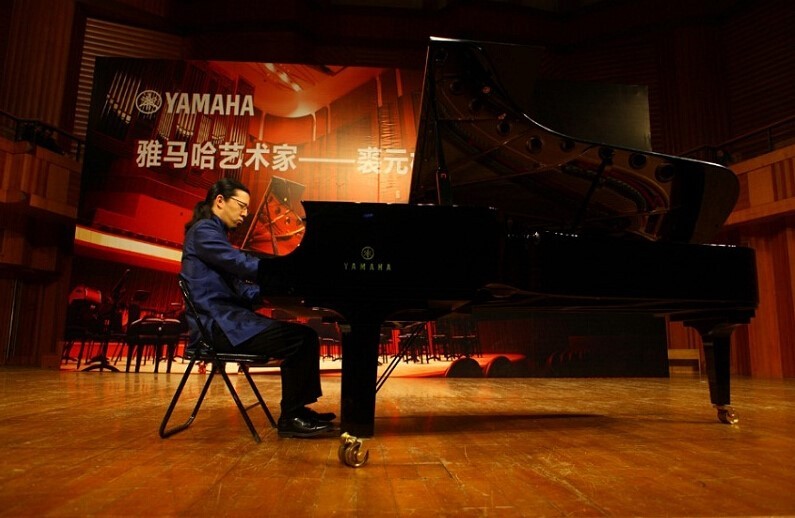 腾博官网海外艺术家-裘元朴成都钢琴独奏音乐会落幕